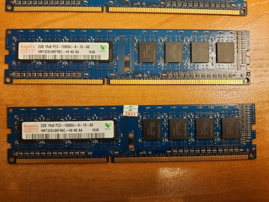 ОЗУ Hynix DDR3 2Gb 1333MHz PC3-10600U 1R8 CL9