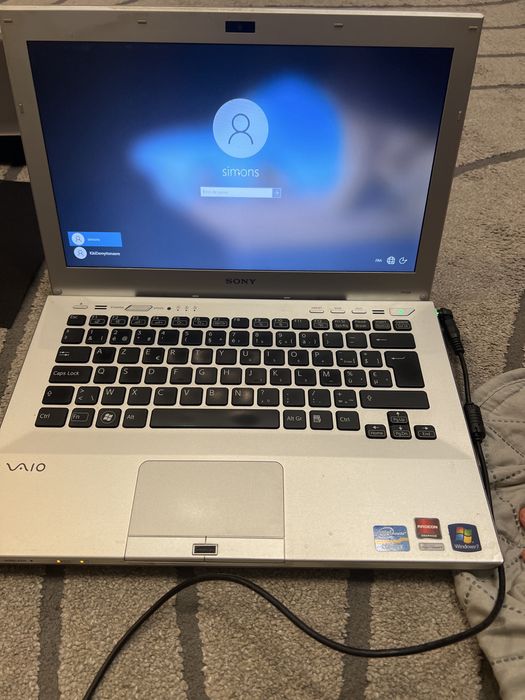 Ноутбук с Европы Sony