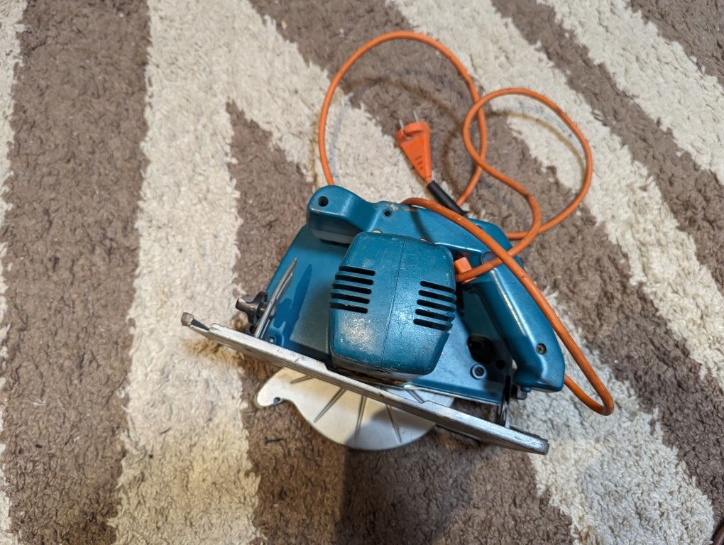 Ручная пила black and decker