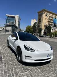 Tesla Model 3 standard plus  2021 год