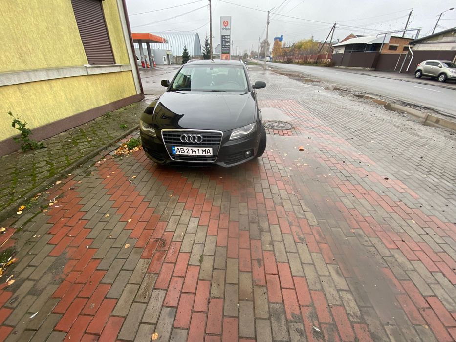 Ауді а4 б8 2011р