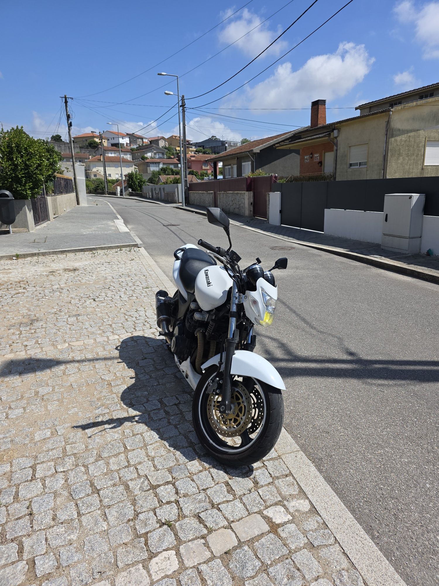 Kawasaki  ZR750F