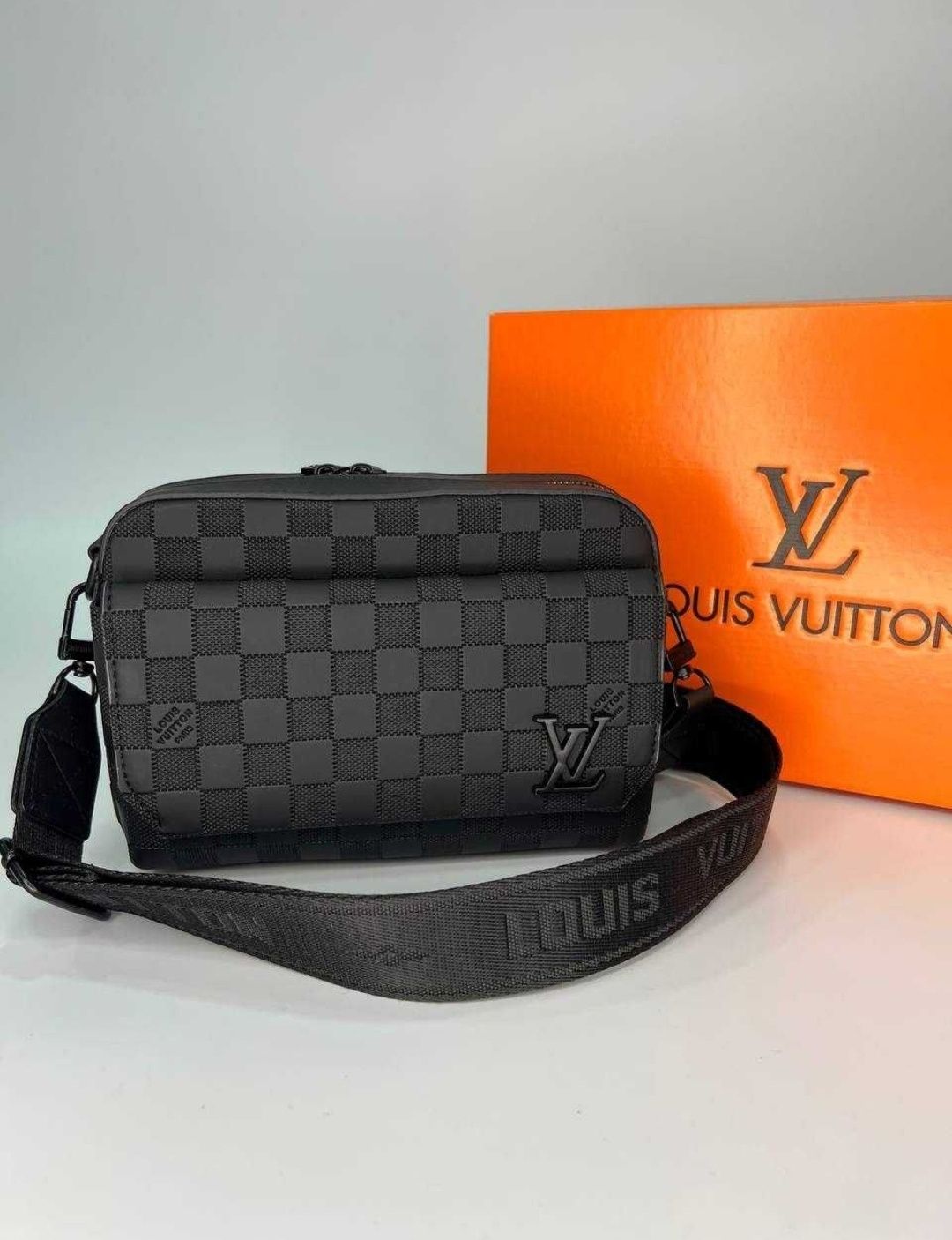 сумка Luis Vuitton