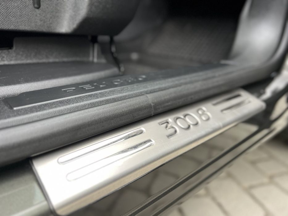 Peugeot 3008 2018 2.0 дизель не фарбований жоден елемент