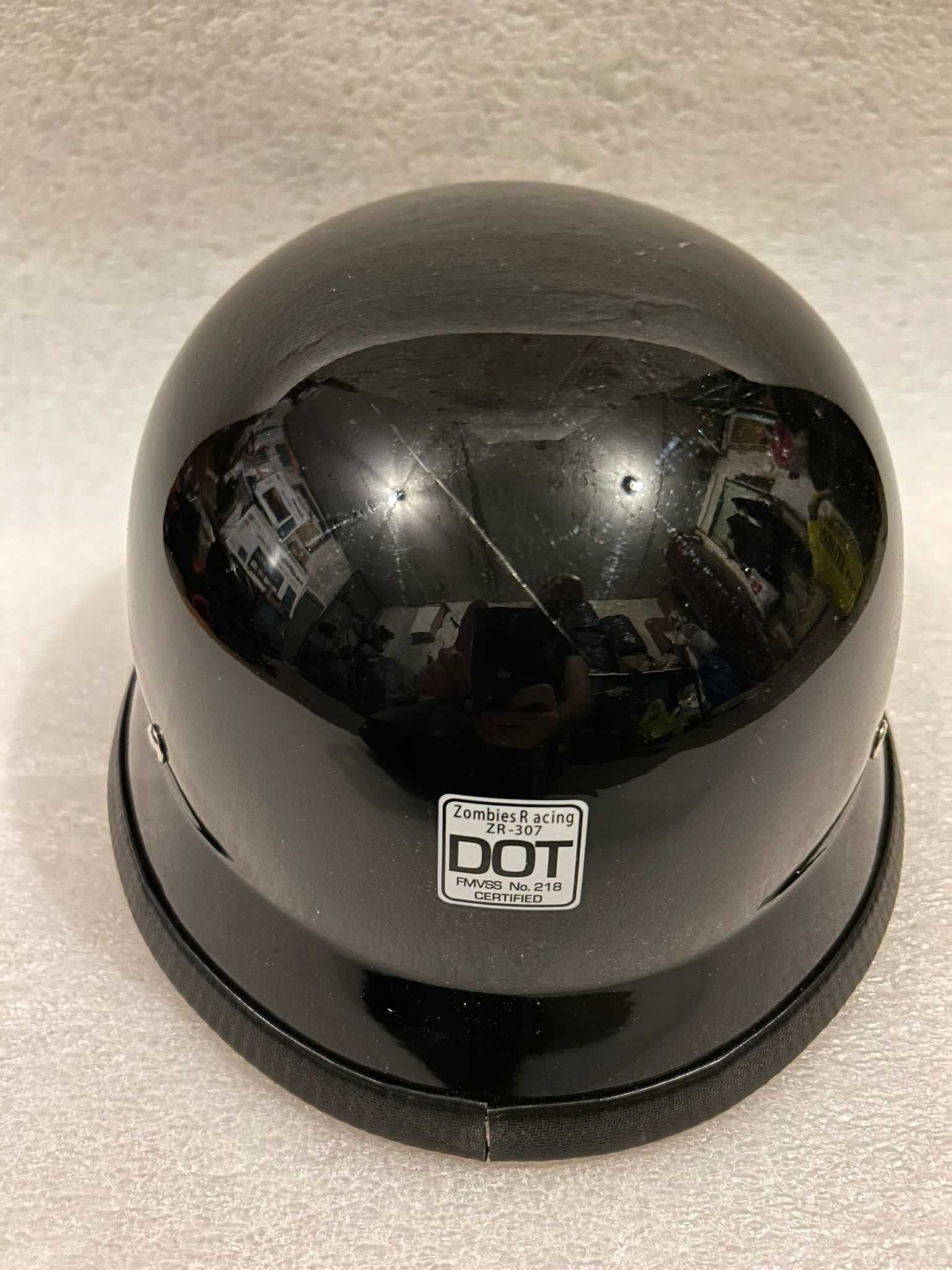 kask typu niemiecki hełm