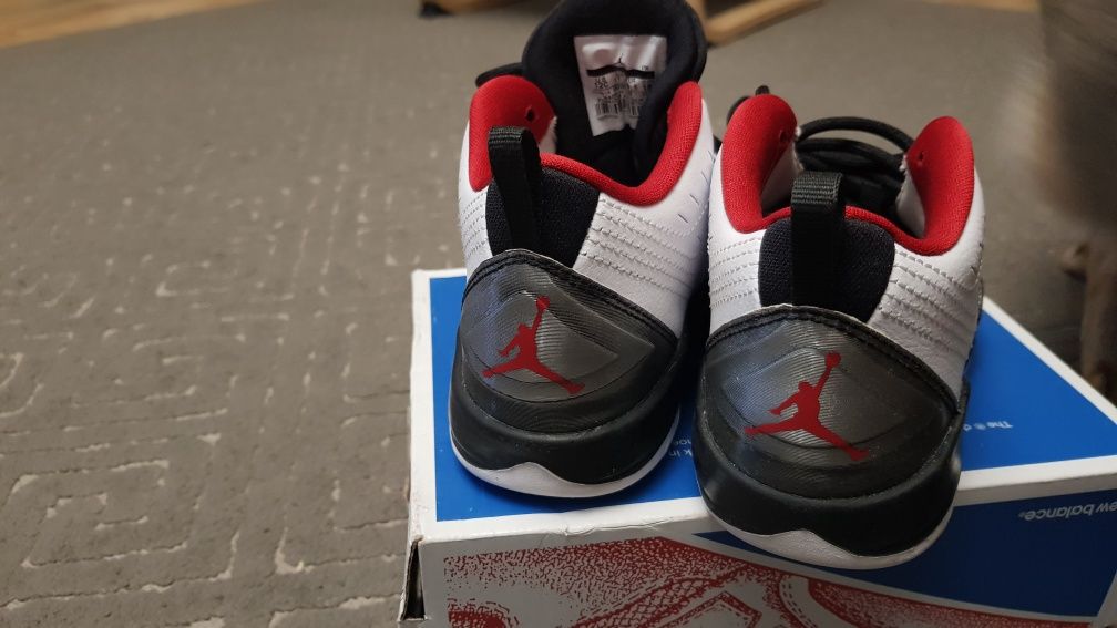 Nike Jordan 29,5 nowe