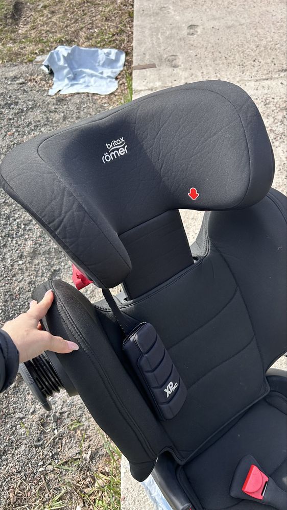 Автокрісло Britax