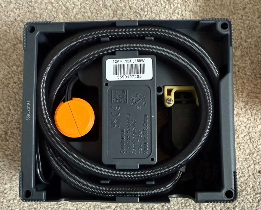 Компресор для авто з герметиком