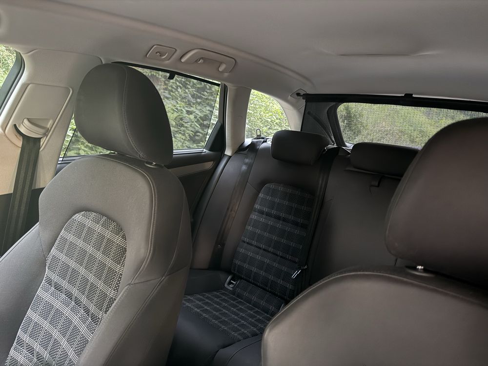 Audi a4 b8 2.0 TDI 2010 rok