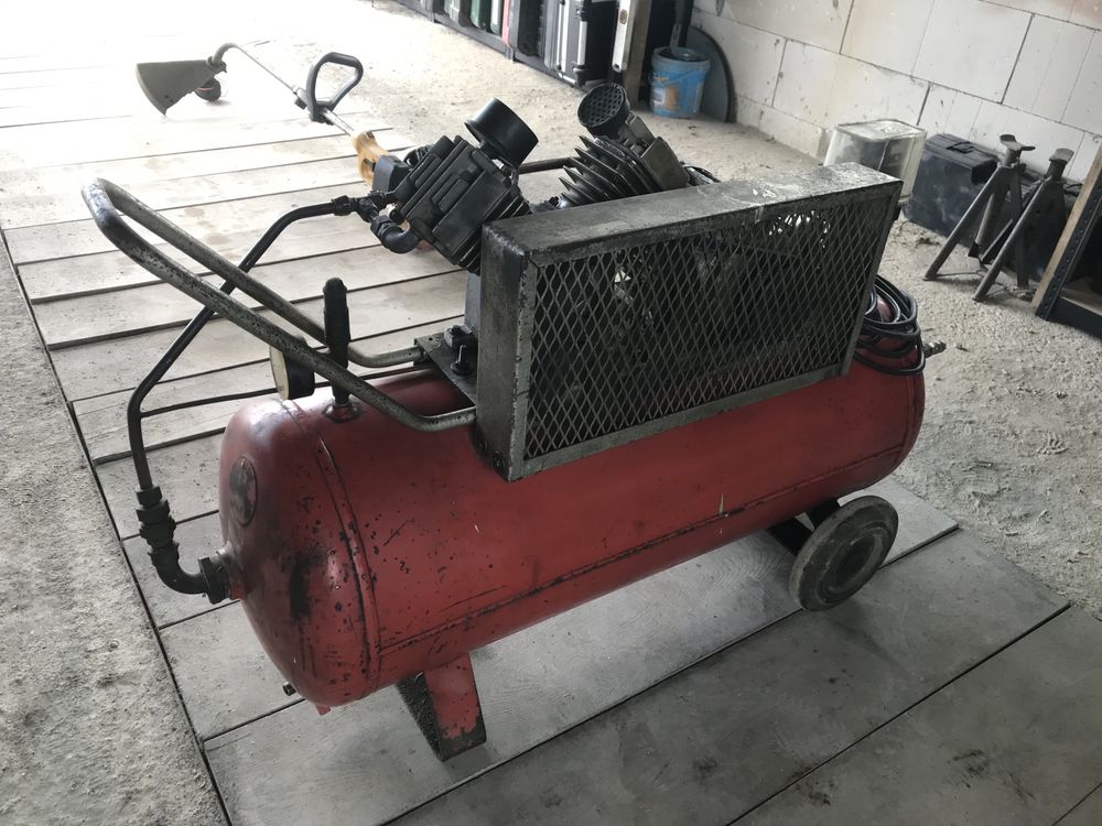 Kompresor spręzarka 100l dwutłokowa.