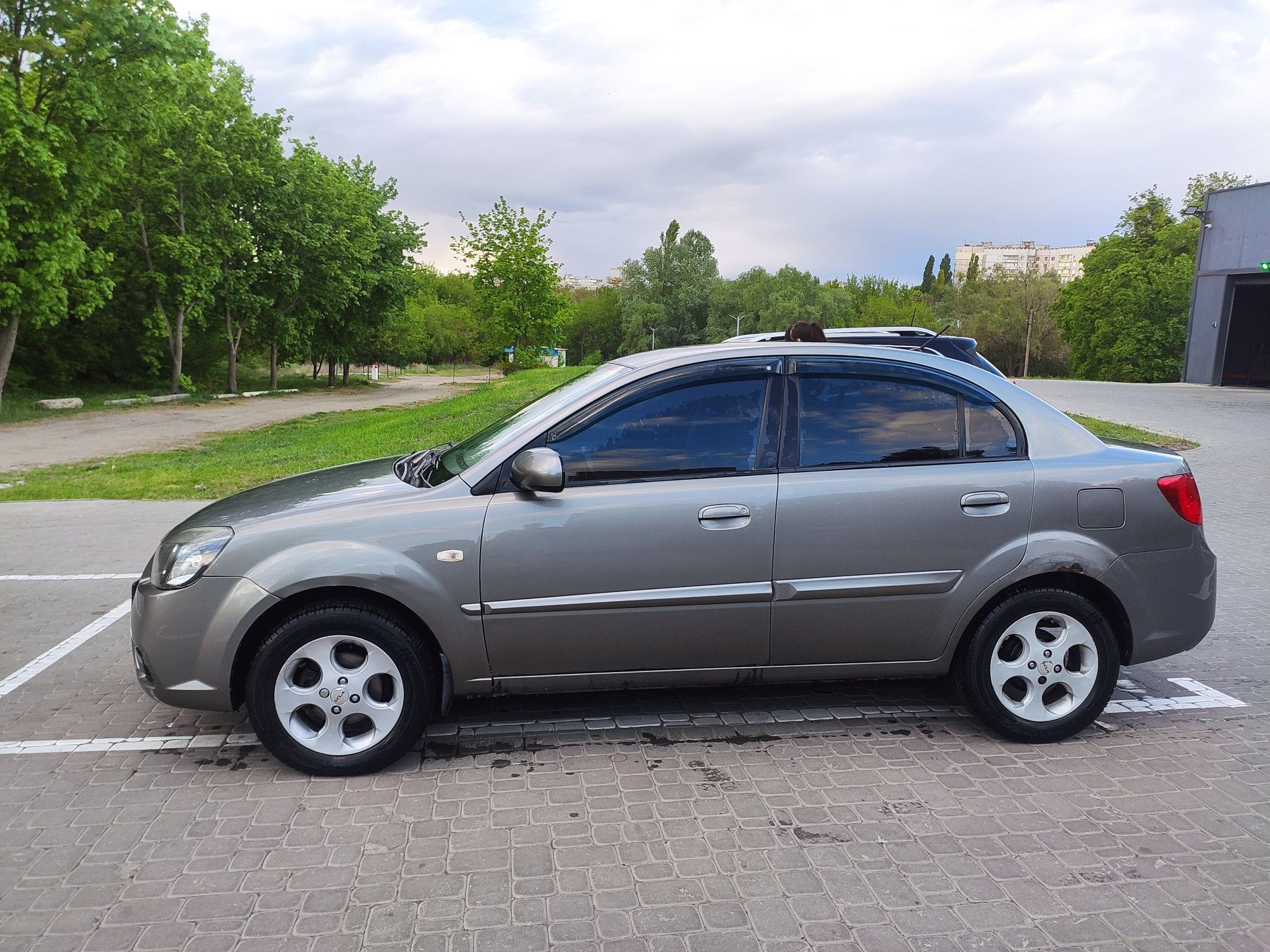 Авто Kia Rio 2011 рік(Власник з салону)