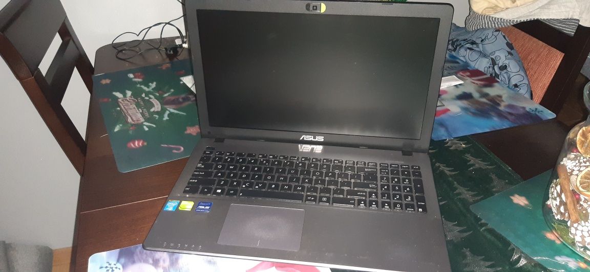 Laptop Asus R510L intel i7 4500u nvidia gt840m 4gb ram ssd