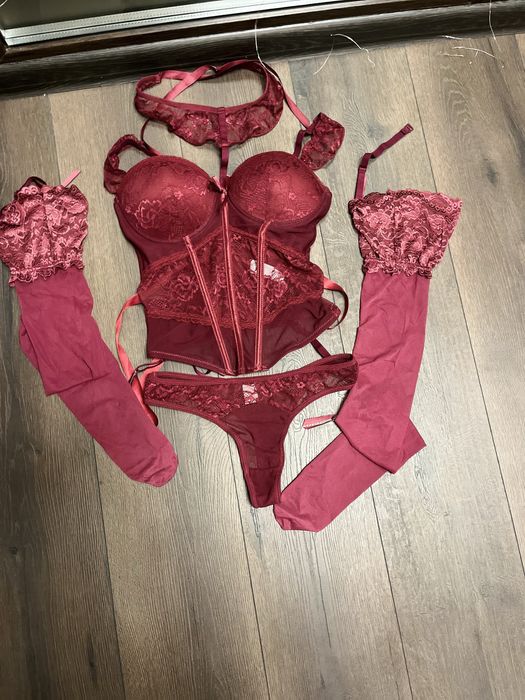 Корсет трусики панчохи чулки