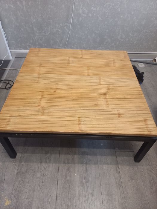 Mesa de centro em madeira