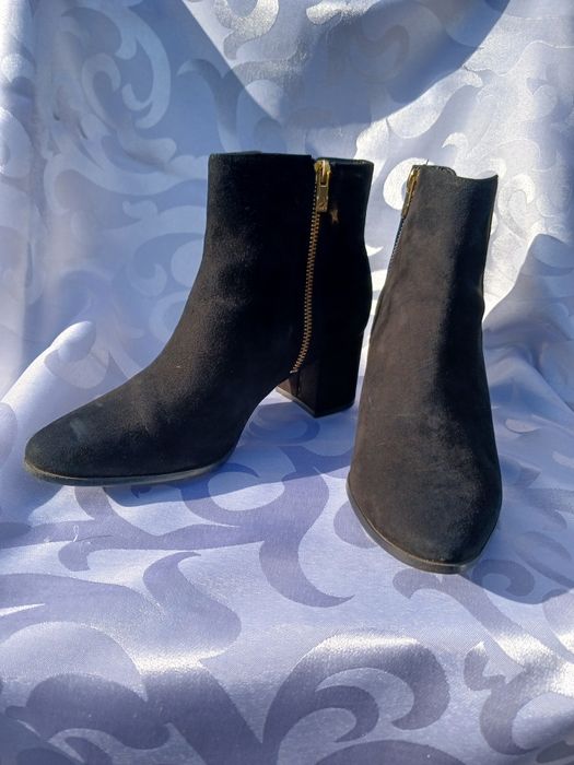 Жіночі ботильйони Celvin Klein