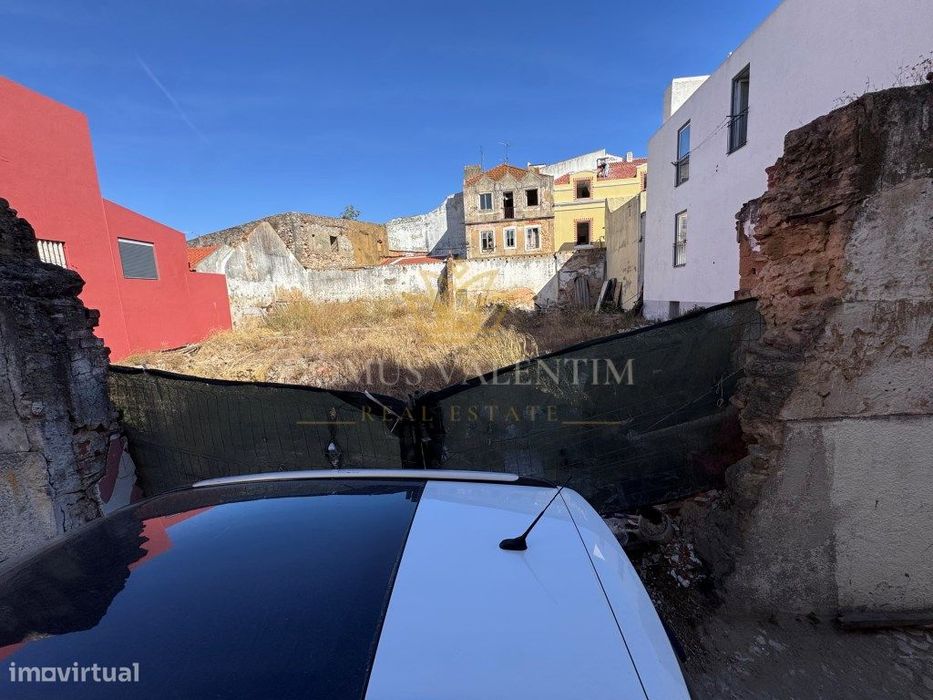 Oportunidade Única: Terreno com 550m² a 1 Minuto da Avenida Luísa T...