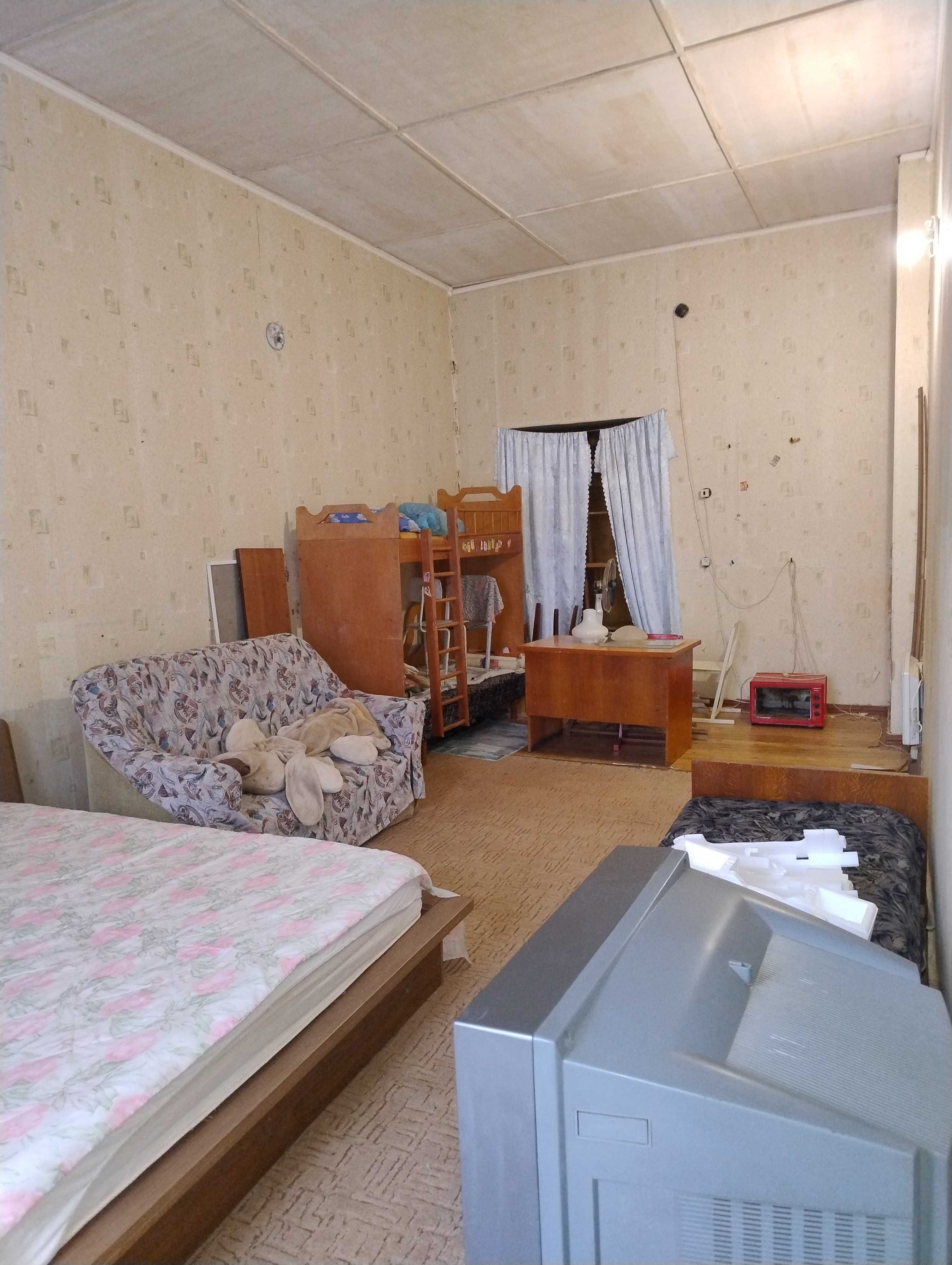 Продам 2-х ком кв. центр