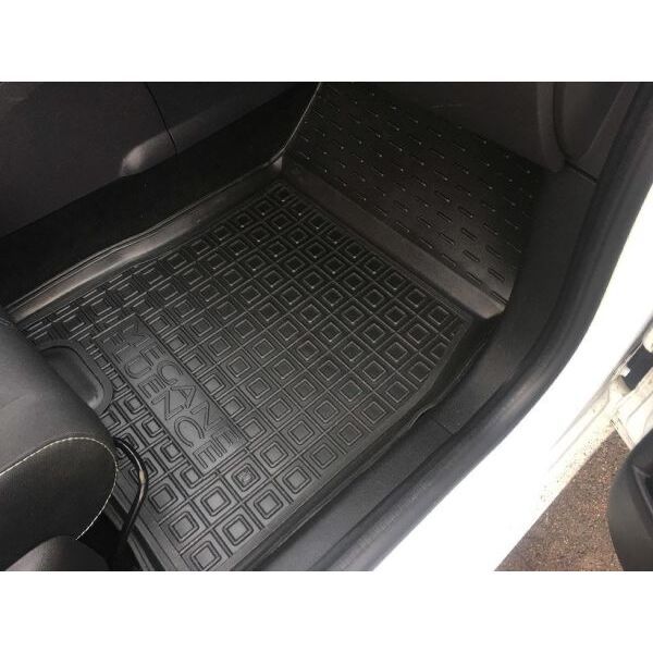 Автомобільні килимки в салон Renault Megane 3 Universal 09-