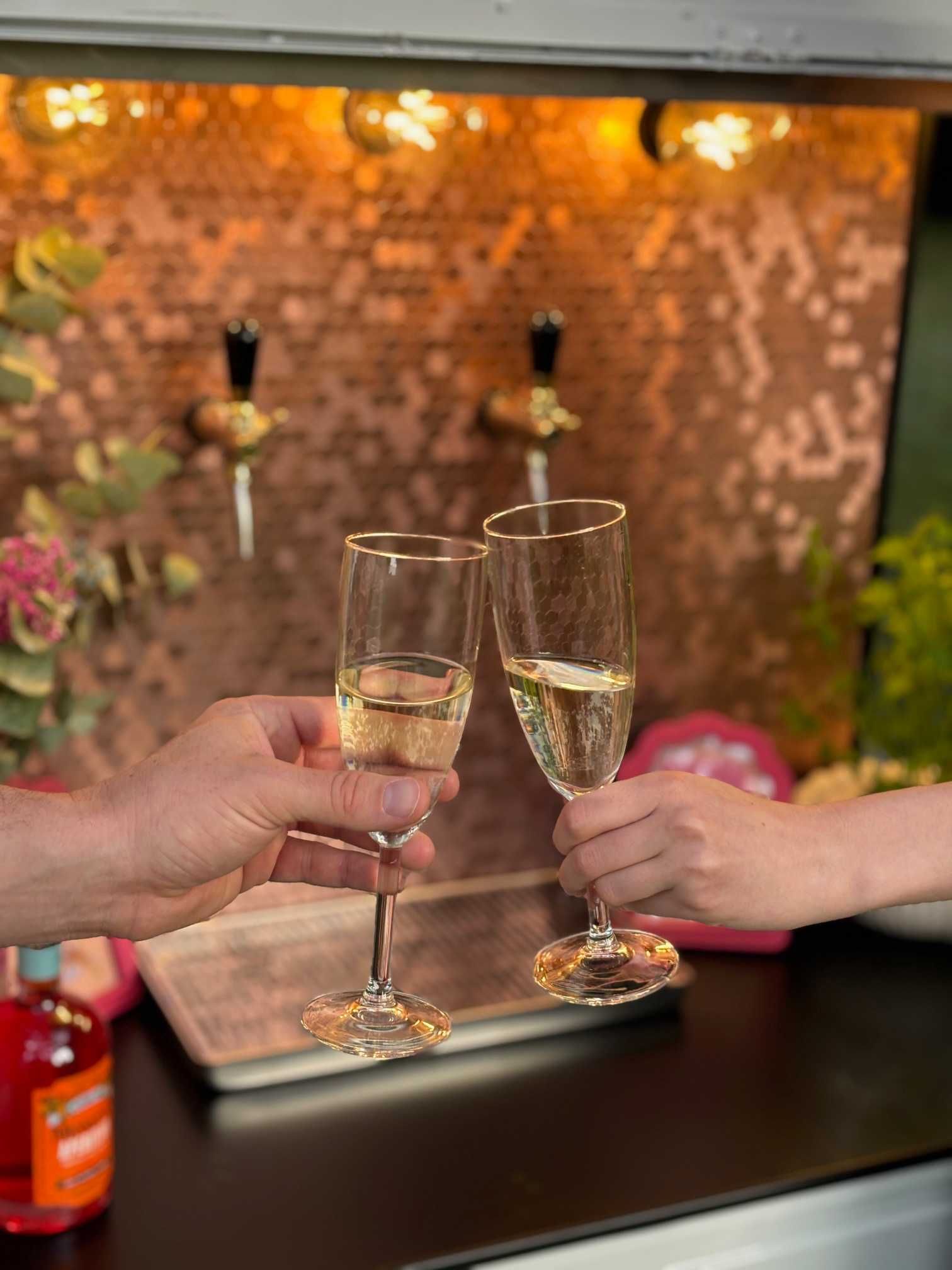 Prosecco van- mobilny bar WineVoyage