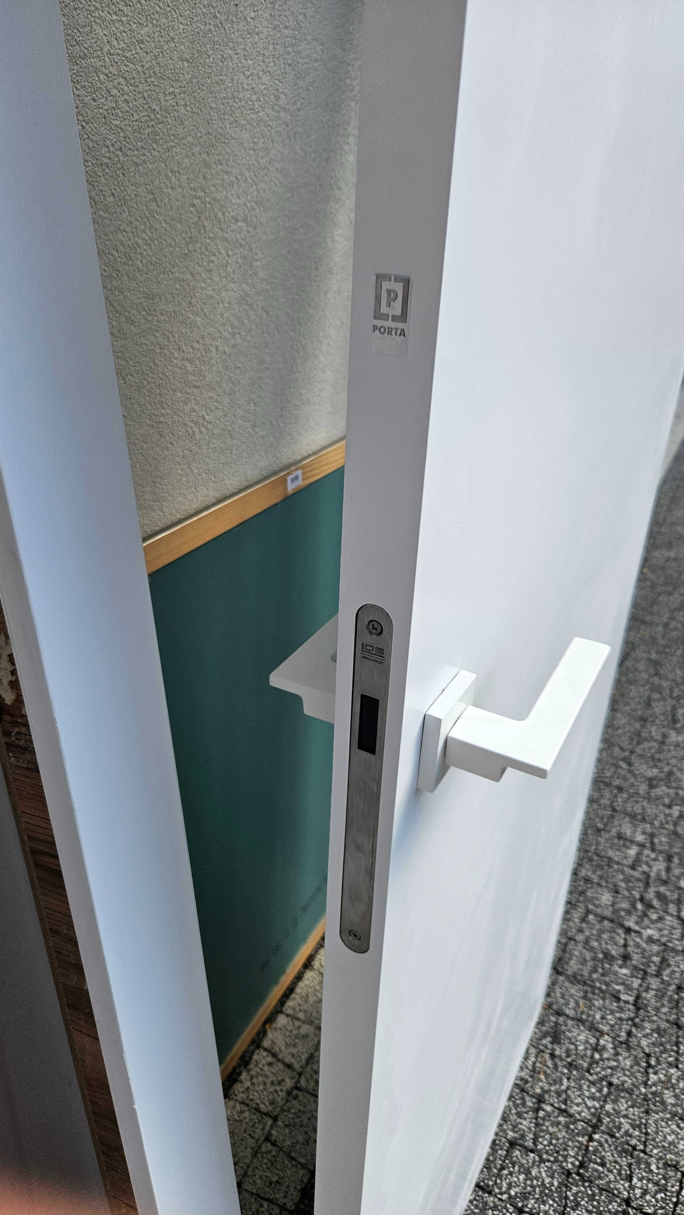 Porta drzwi wewnętrzne 80 białe kompletne z ościeżnicą
