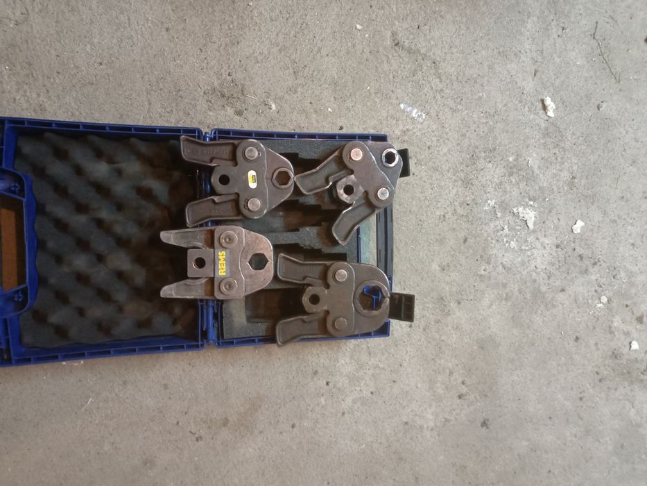 Szczęki do zaciskarki M15,18,22,35