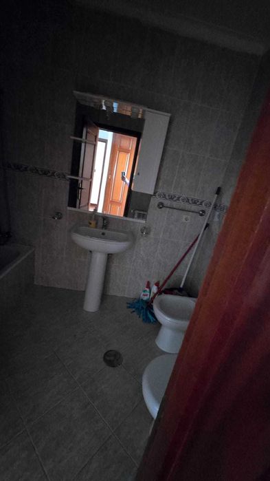 Arrenda -se T2 Gatão Amarante