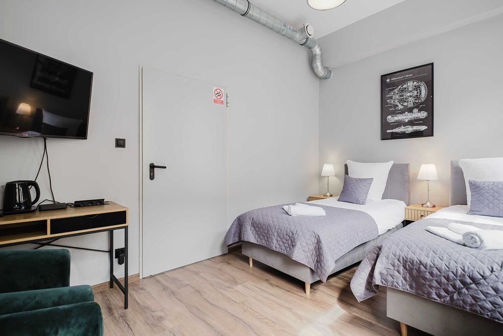 Hostel Hala - Pokoje na wyłączność - WiFi TV Kuchnia - Blisko Dworca