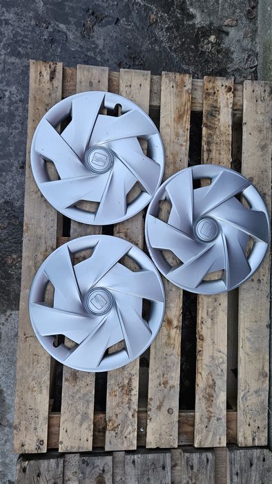 Kołpak oryginalny Seat ibiza r.15
cena za 1