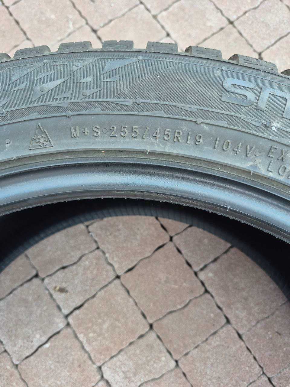Nokian Tyres  Snowproof 2 SUV 255/45 R19 104 V