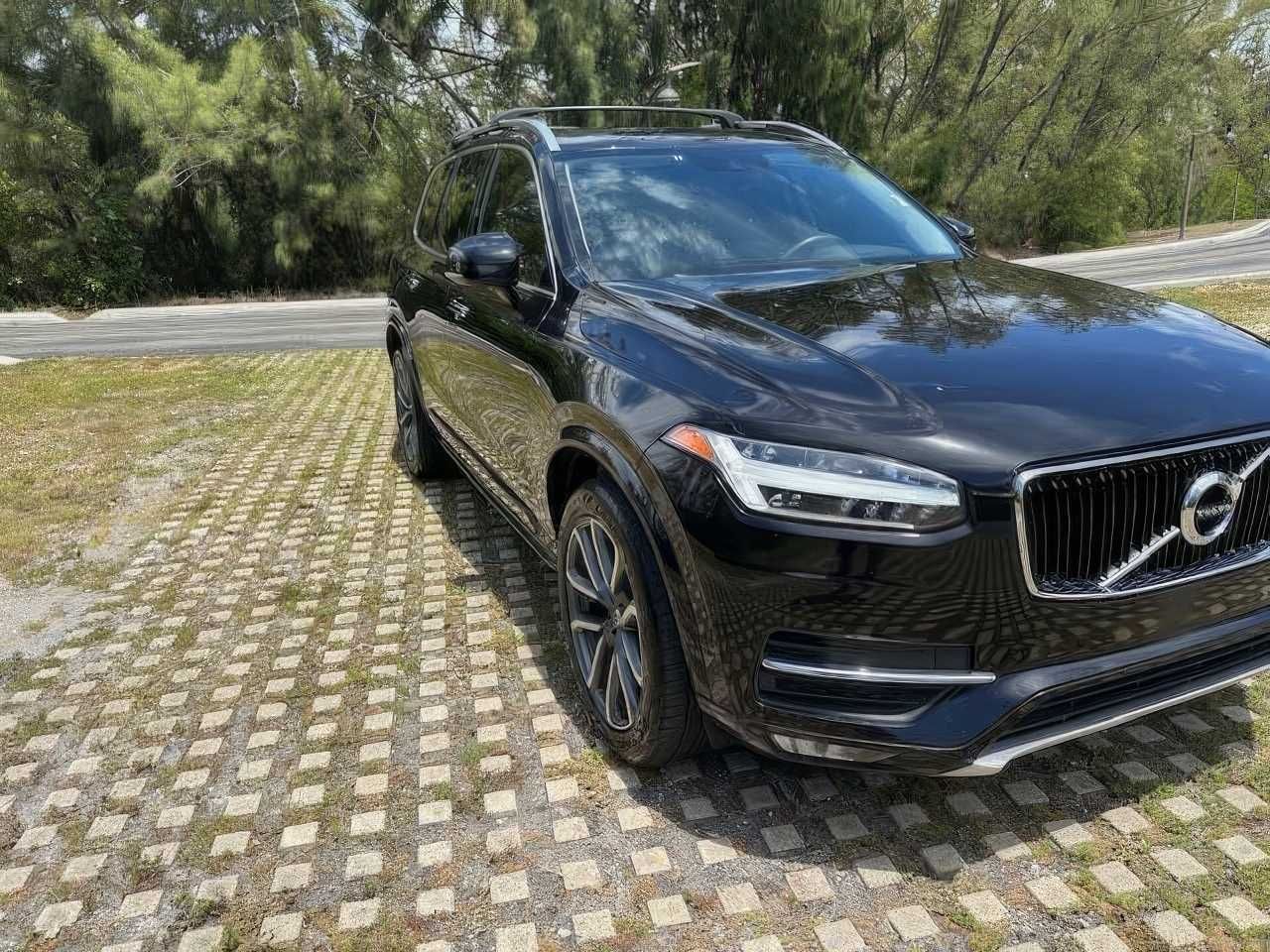 2019 Volvo XC90 T5 Momentum