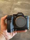 Sony a7 IV                V