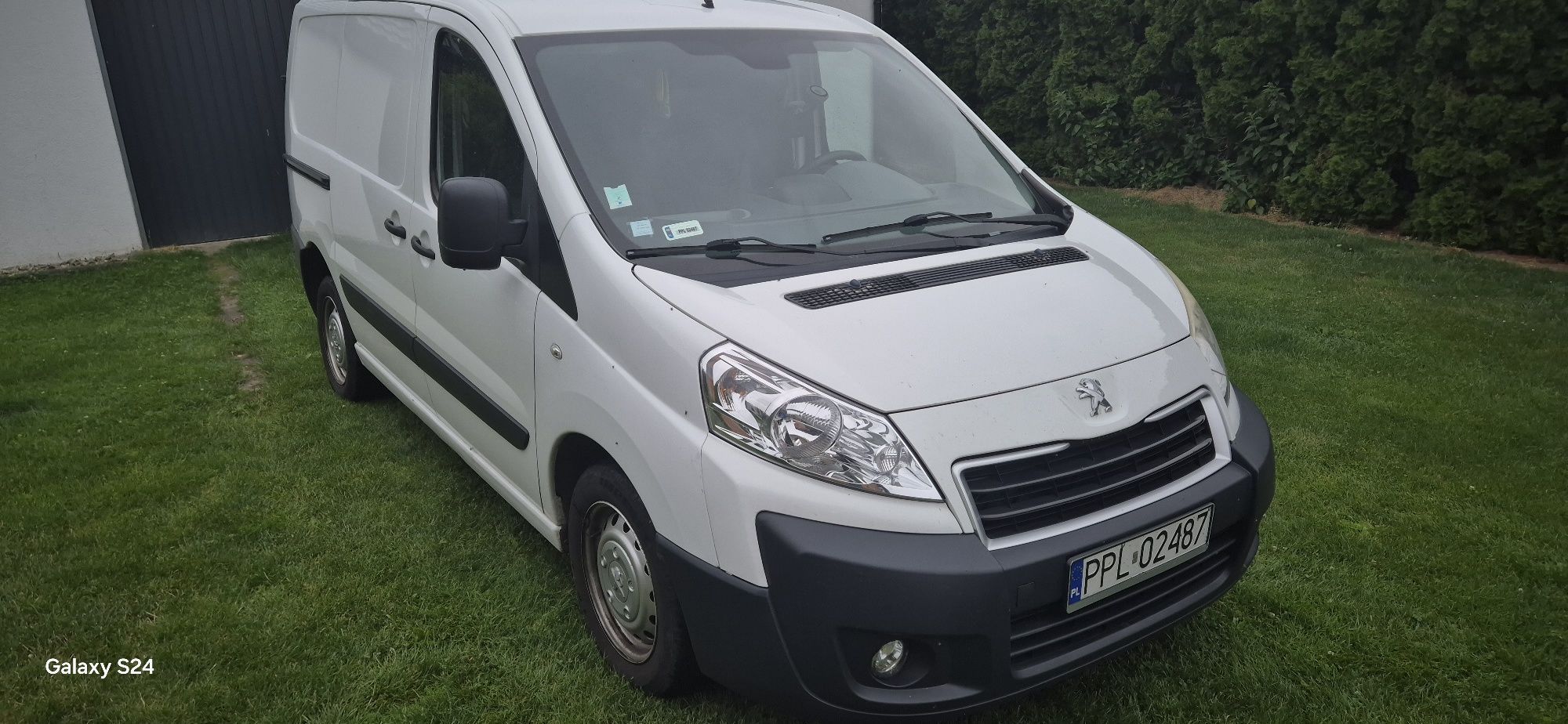 Peugeot Exspert 2.0 HDI  w bardzo dobrym stanie