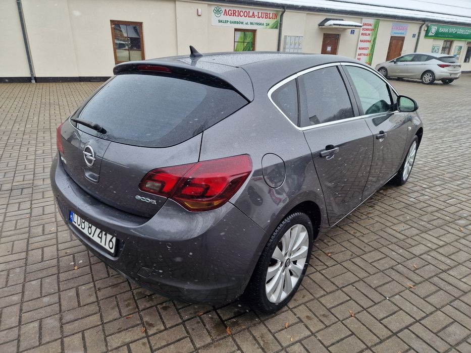 Opel Astra J 1.3 Cdti Cosmo Navi Klimatronik Czujniki Przód Tył Chrom
