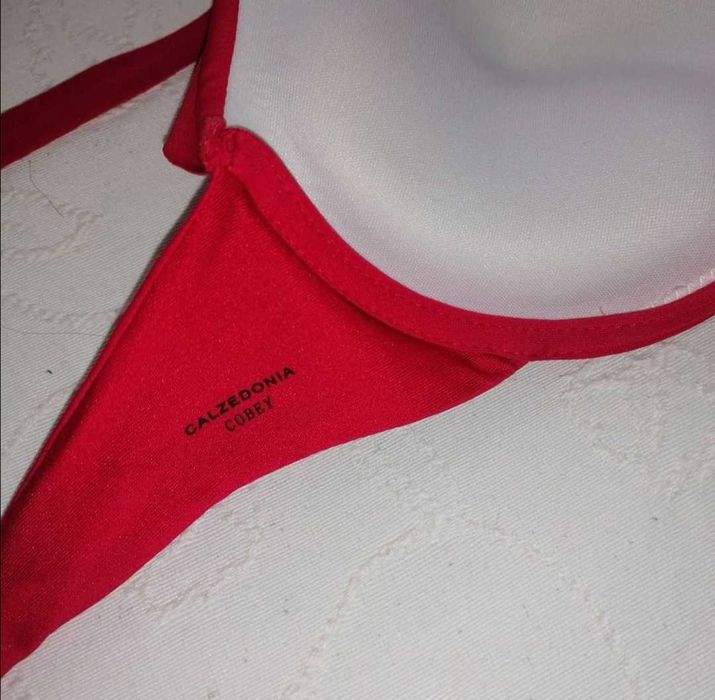 Vários Bikinis parte de cima Calzedonia