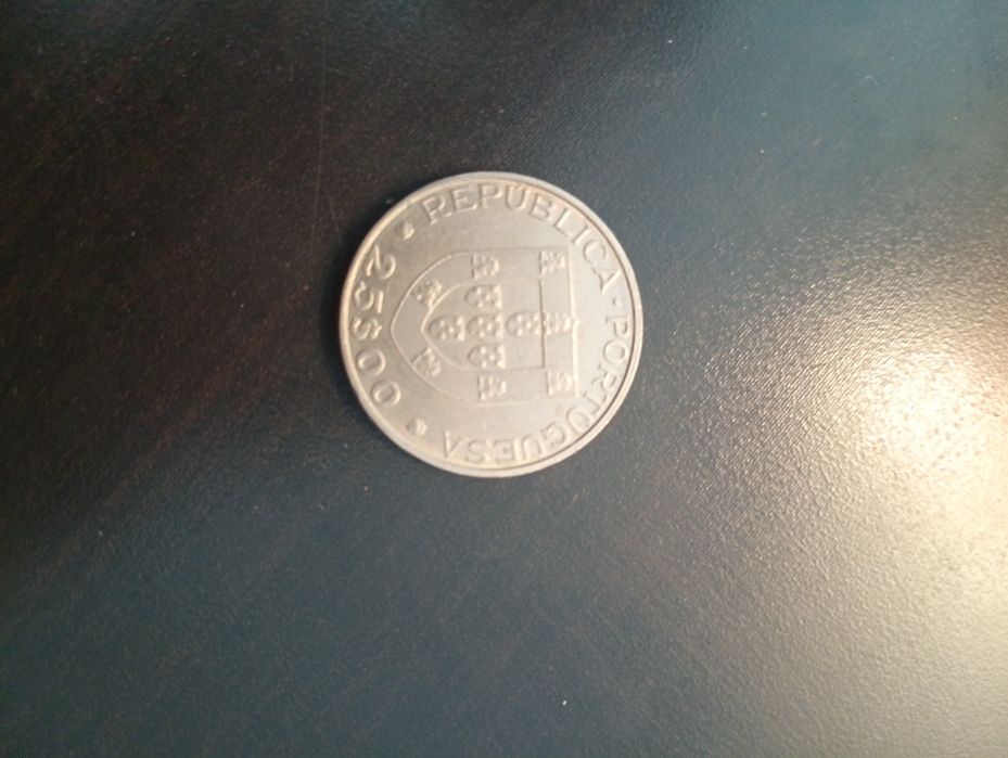 25 escudos - Adesão de Portugal à CEE - Portugal	1986