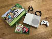 Sprzedam konsolę Xbox One + 2 gry!