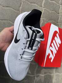 Nike Air Zoom Structure 25 grey