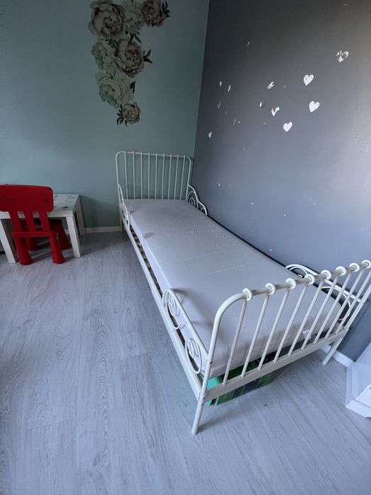 Łóżko dla dziecka nastolatki metalowe ikea rośnie z dzieckiem materac