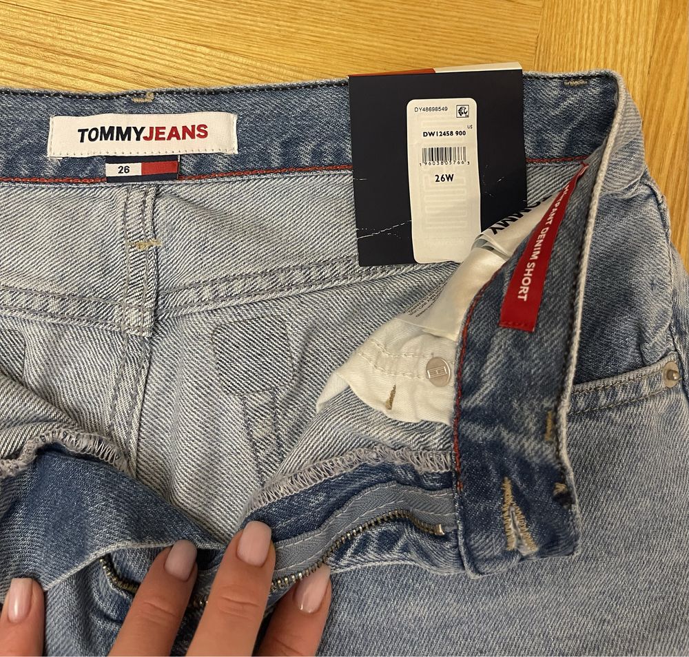 Tommy jeans легкие джинсовые шорты