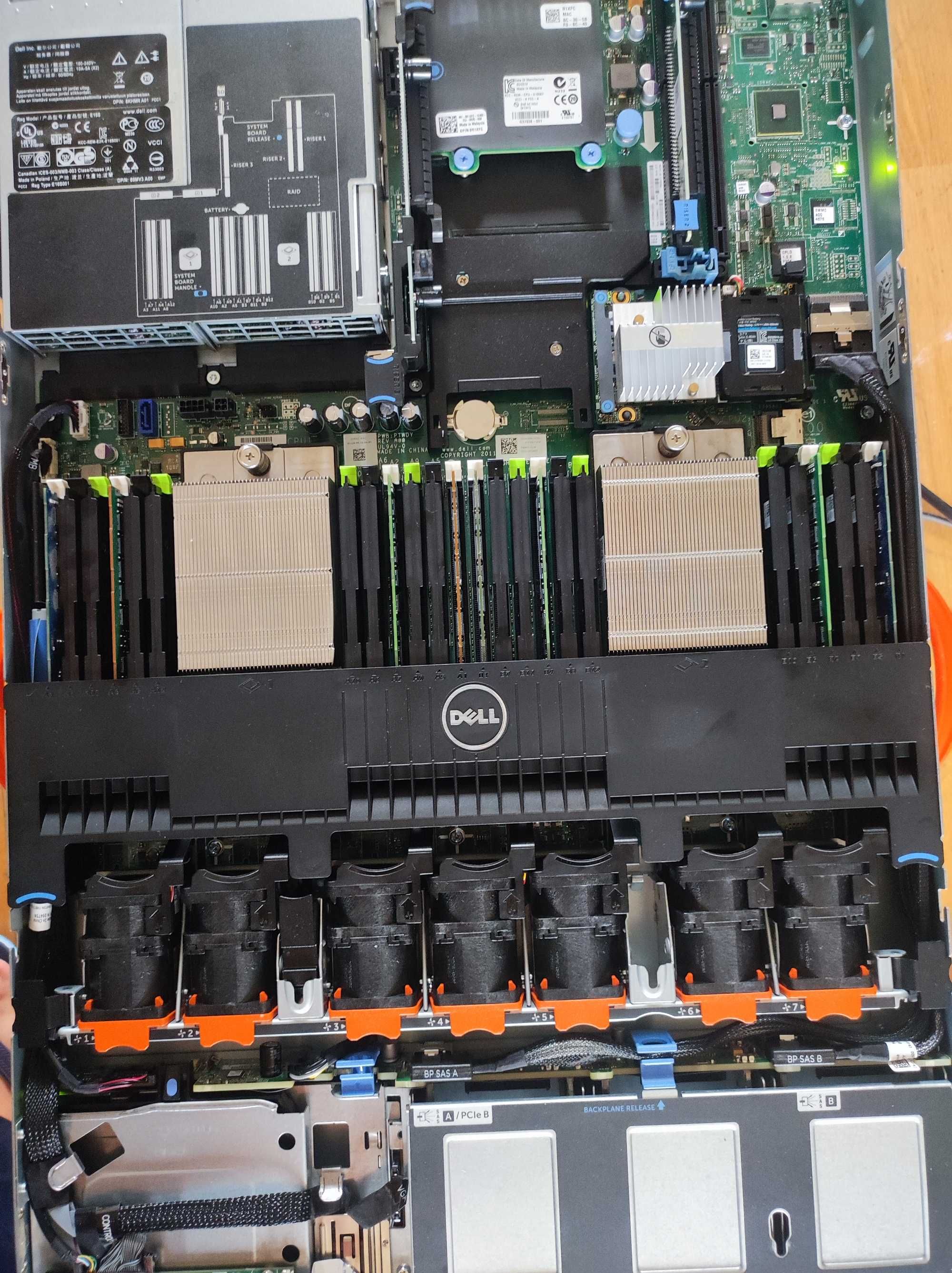 Server Dell R620 . 2 X E5-2690 CPU 16 cores

Dell r620 server