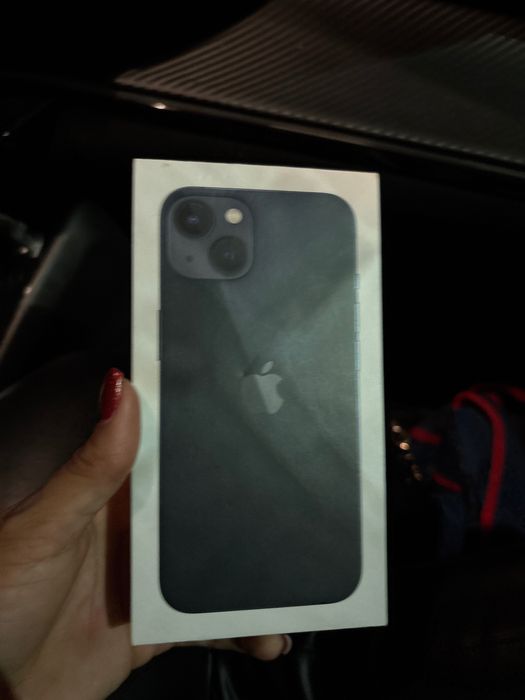 iPhone 13 em está do de novo único dono