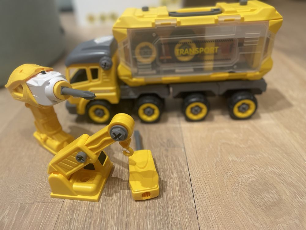 Ciężarówka do skręcania r/c sterowany Smiki ze Smyka