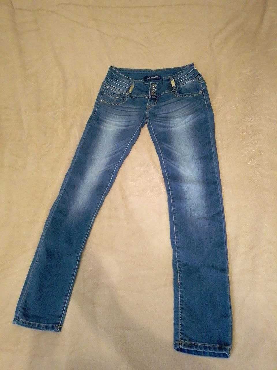 Жіночі джинси s-m