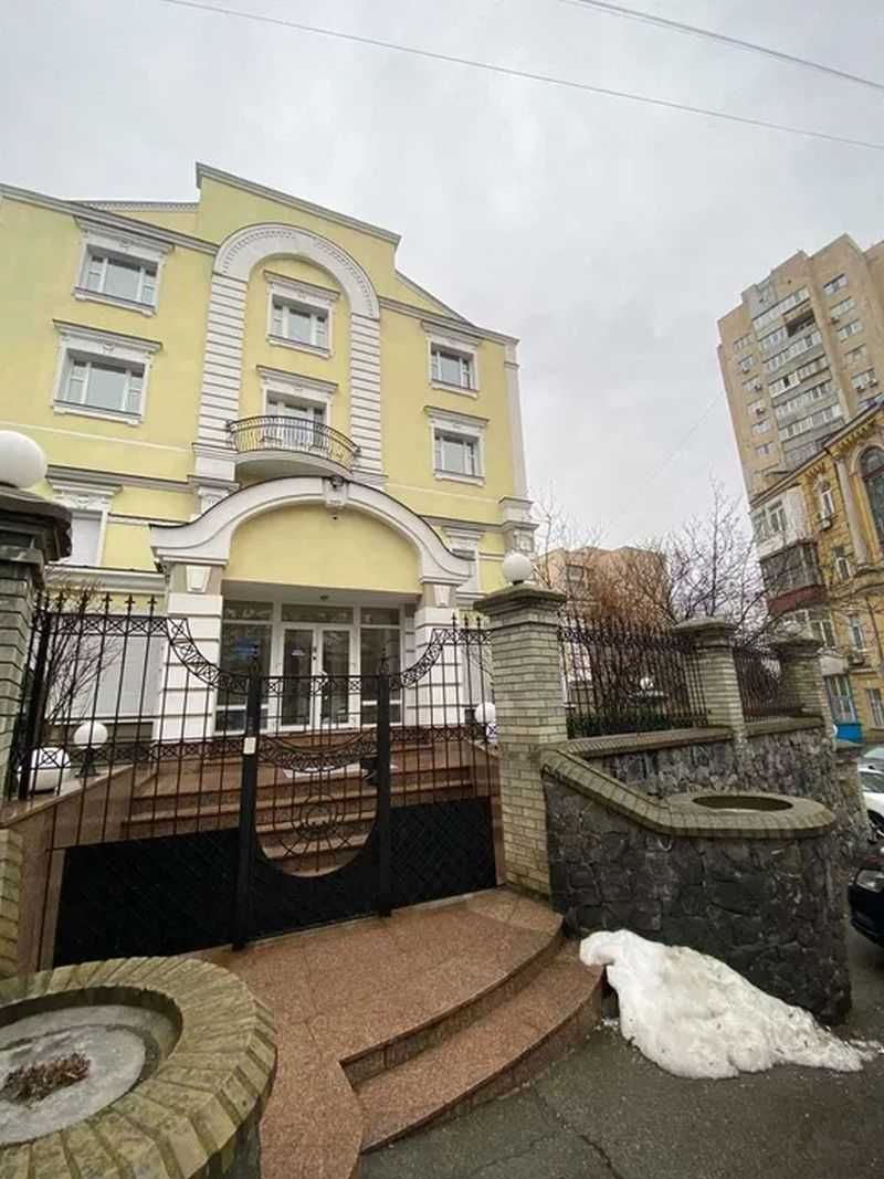 Офіс 1660 м.кв. Саксаганського 67, центр, паркінг