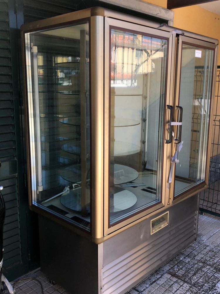 Vitrine para bolos