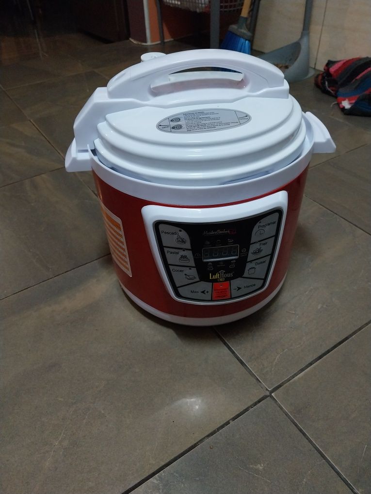 Mastercooker Red