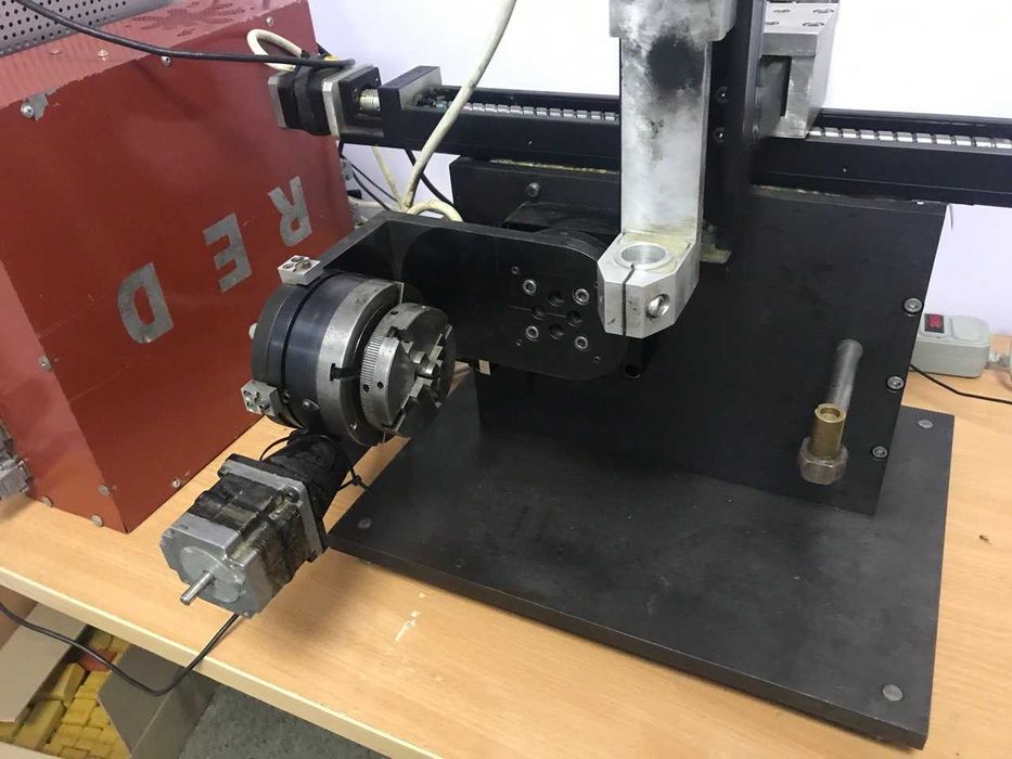 5-осевой ЧПУ станок • поворотка с патроном • под воск/ювелирку