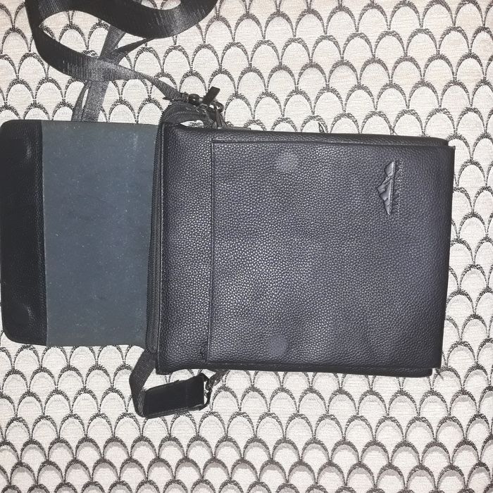 Продам  мужскую сумку планшетку
