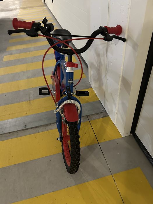 Bicicleta com pouco uso