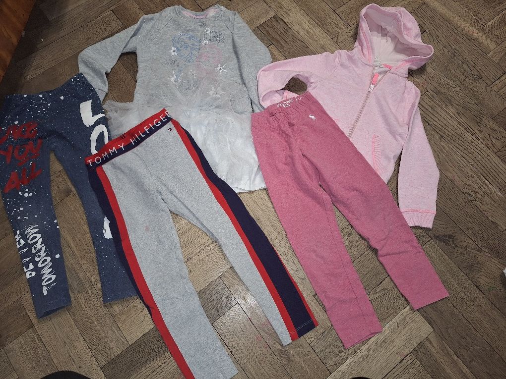 Zestaw dla dziewczynki bluza Elza legginsy Zara Tommy Hilfiger 110/116